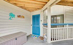 Ocean-View Saint Helena Island Condo - Pool Access